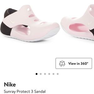 LIKE NEW Nike Toddler Girl Water Sandal 8C Pink